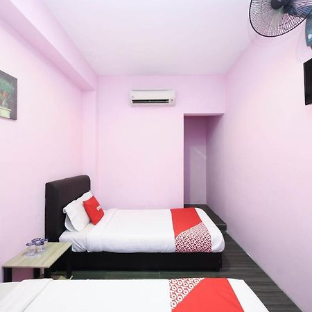 Oyo 1125 Ir Inn Hotel Скудай Екстериор снимка