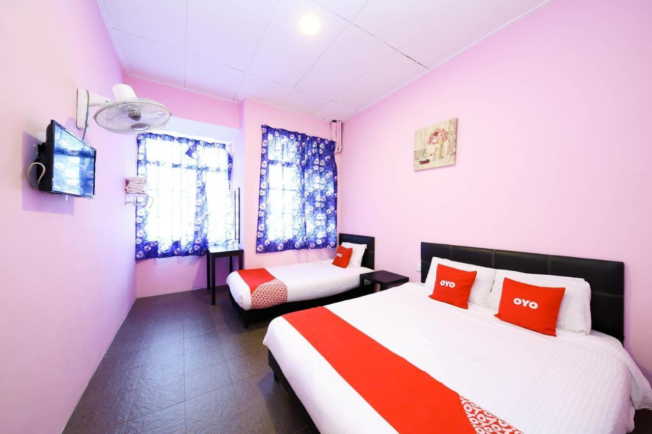 Oyo 1125 Ir Inn Hotel Скудай Екстериор снимка