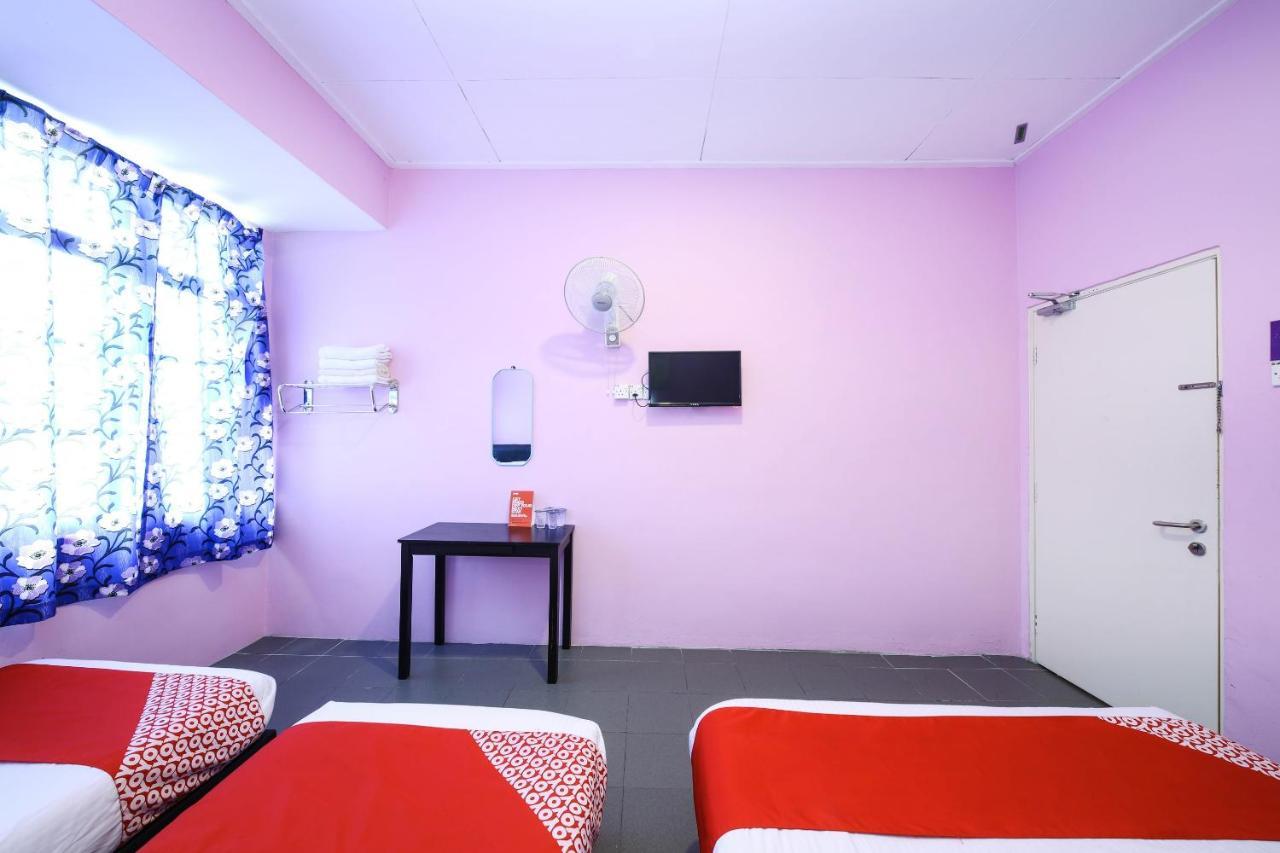 Oyo 1125 Ir Inn Hotel Скудай Екстериор снимка