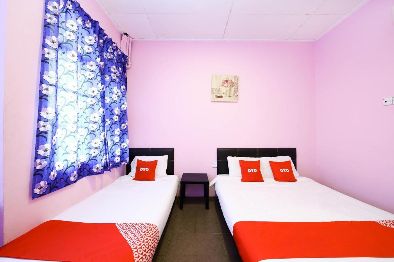 Oyo 1125 Ir Inn Hotel Скудай Екстериор снимка