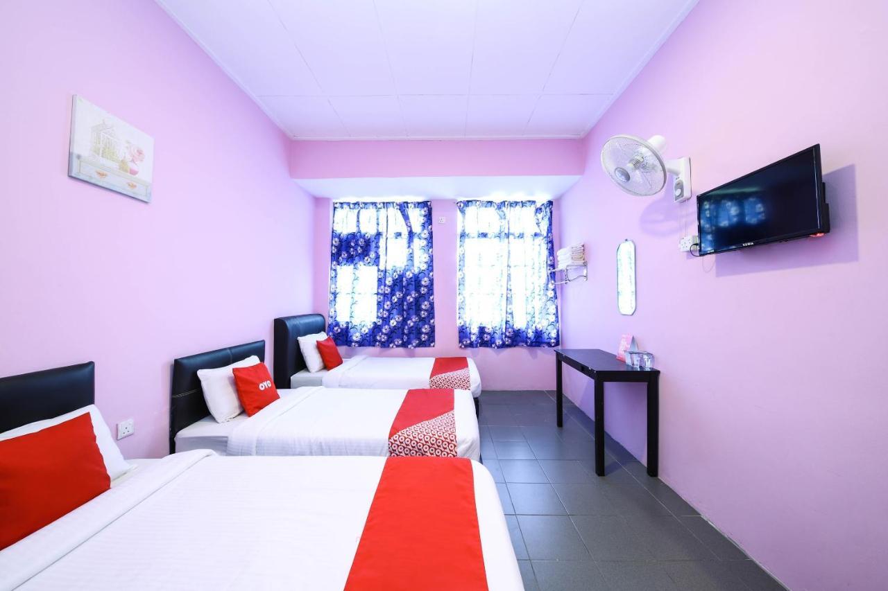 Oyo 1125 Ir Inn Hotel Скудай Екстериор снимка