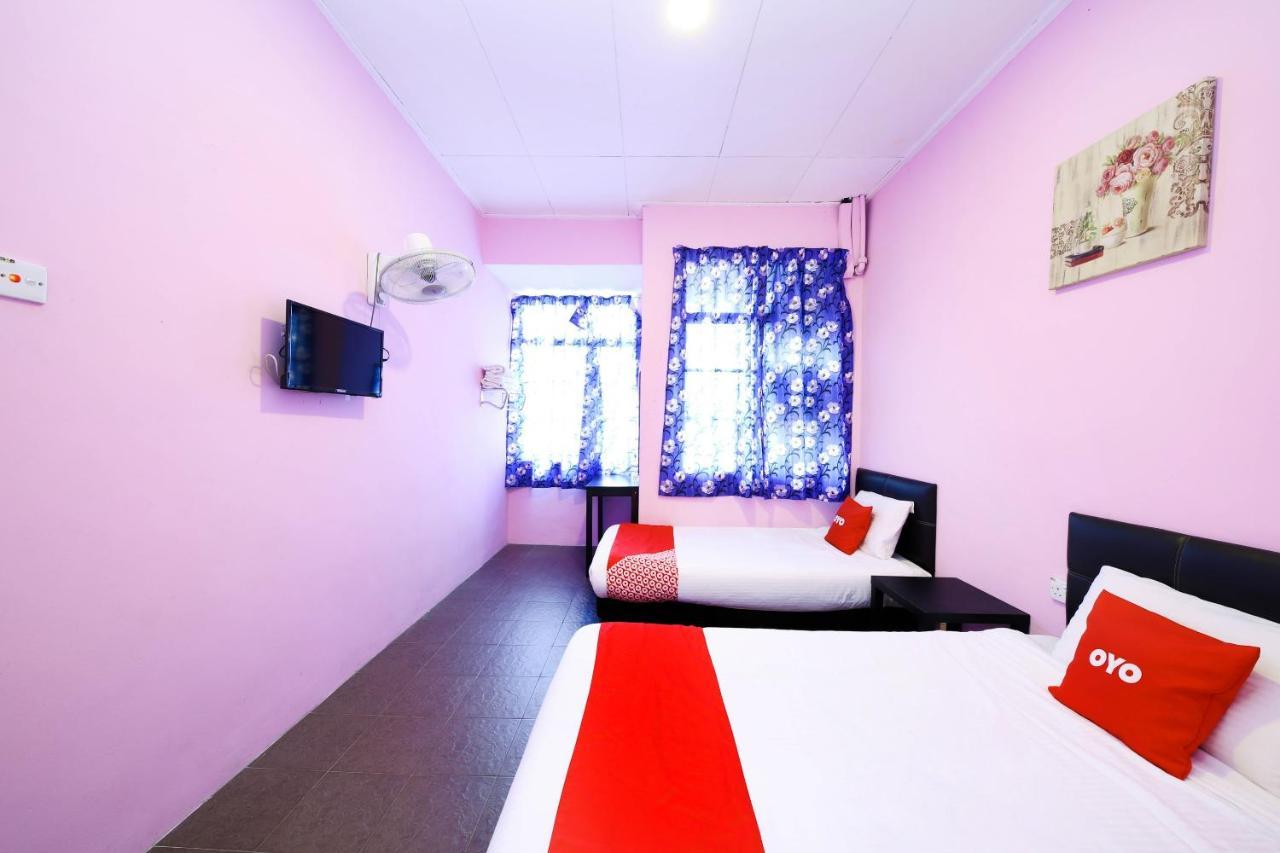 Oyo 1125 Ir Inn Hotel Скудай Екстериор снимка