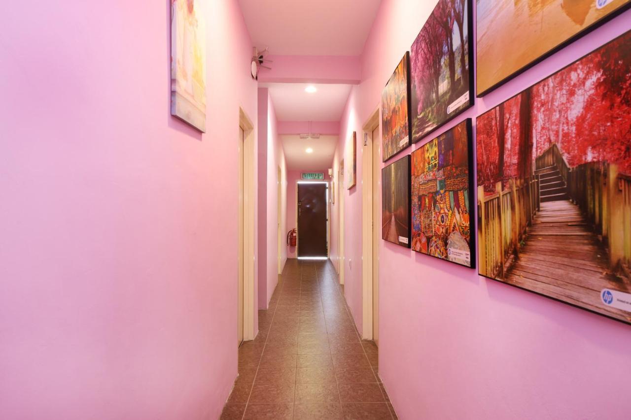 Oyo 1125 Ir Inn Hotel Скудай Екстериор снимка