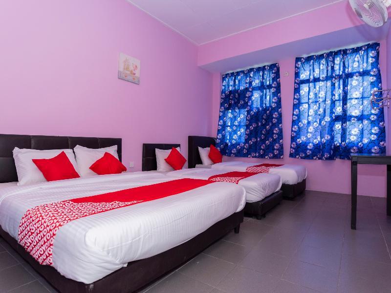 Oyo 1125 Ir Inn Hotel Скудай Екстериор снимка