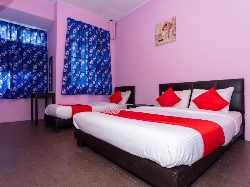 Oyo 1125 Ir Inn Hotel Скудай Екстериор снимка