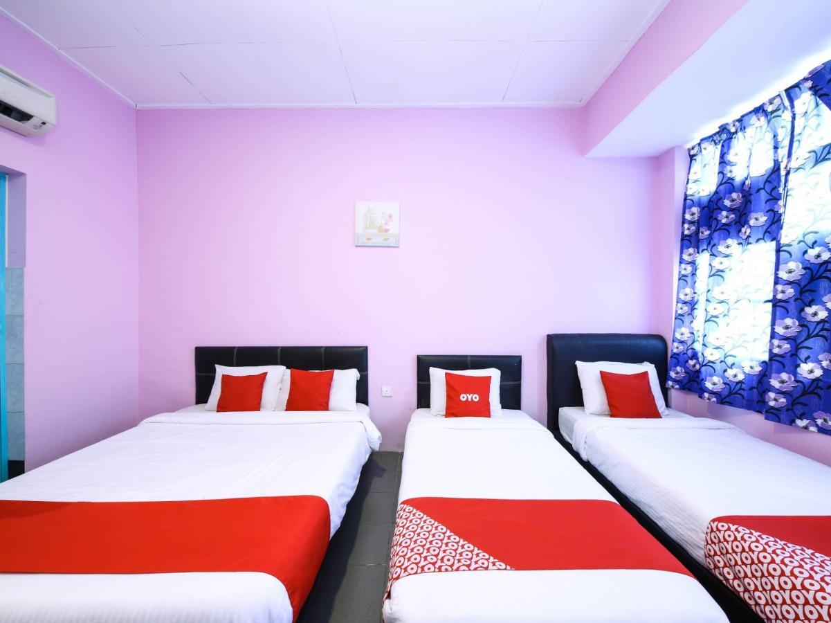 Oyo 1125 Ir Inn Hotel Скудай Екстериор снимка